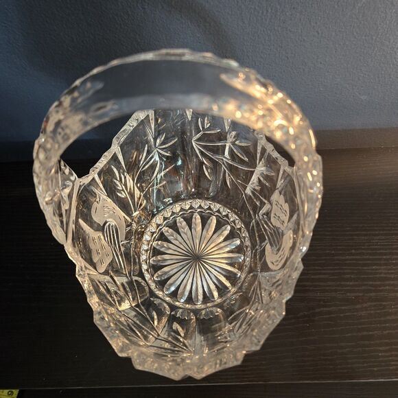 Action Industries Cut Glass Easter Basket Bird Frosted 8.5 x 6.5 x 5 Candy Dish - Picture 4 of 7